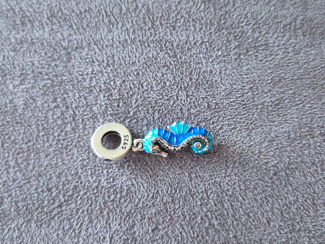 Ciondoli: Charm Seepferd +Garantie – Nuovo (secondo la descrizione) da Rotkreuz venduto da Carbone_Bijou-Shop 3