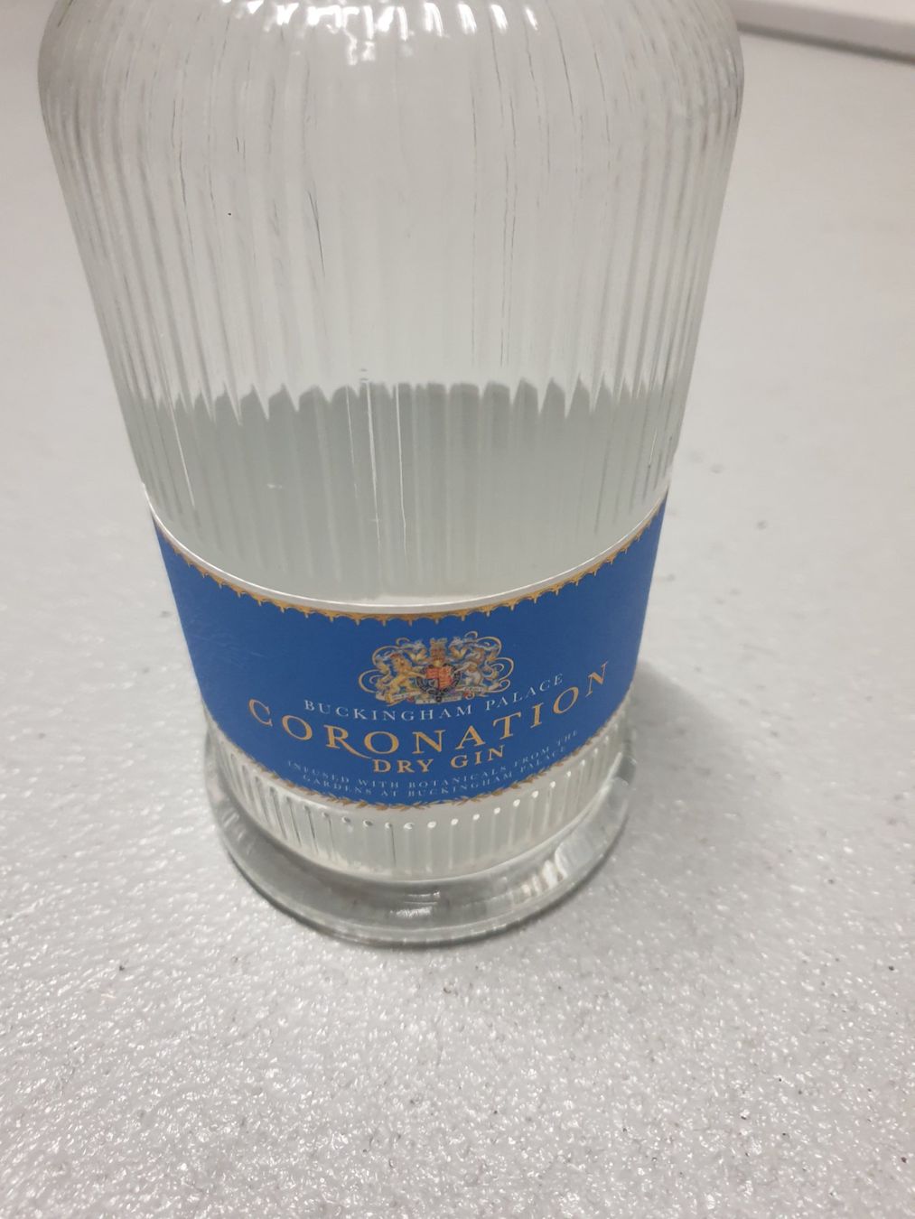 Bevande alcoliche: Royal Collection Coronation Gin - Neu & OVP – Nuovo e nell'imballaggio originale da Villmergen venduto da .sunshine84 3