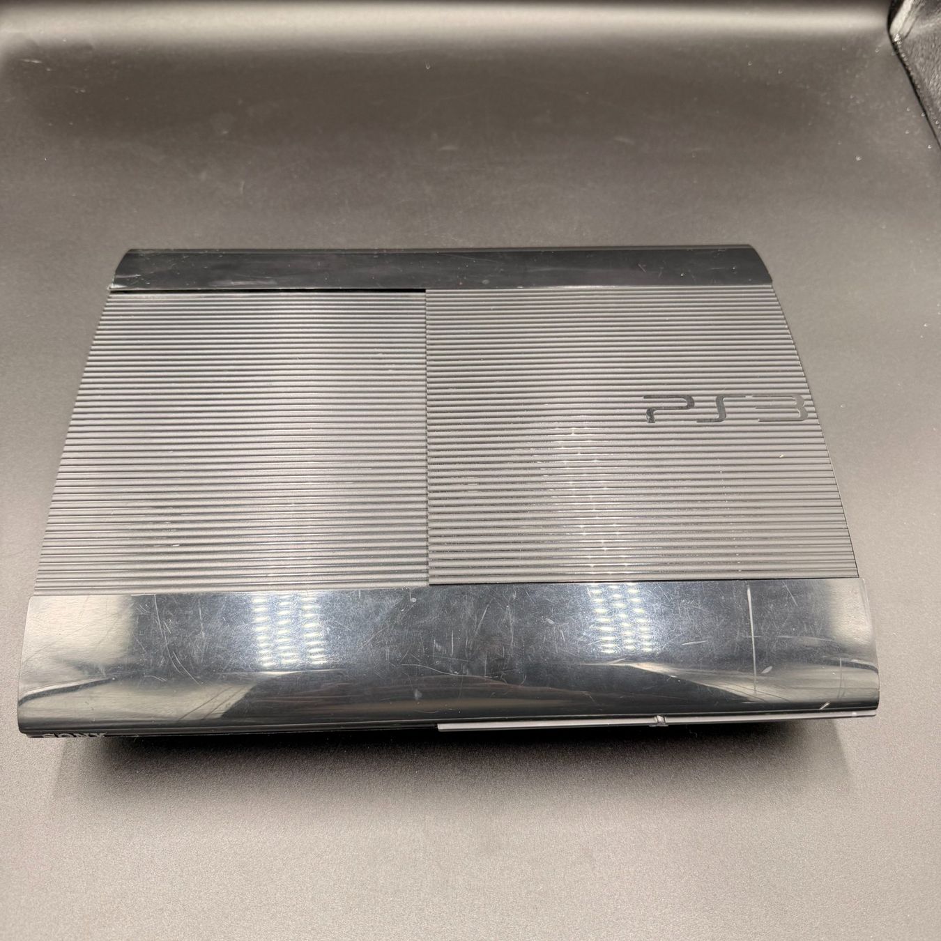 Sony Console: PlayStation 3 Super Slim 500GB – Usato da Düdingen venduto da Nerdworld 4