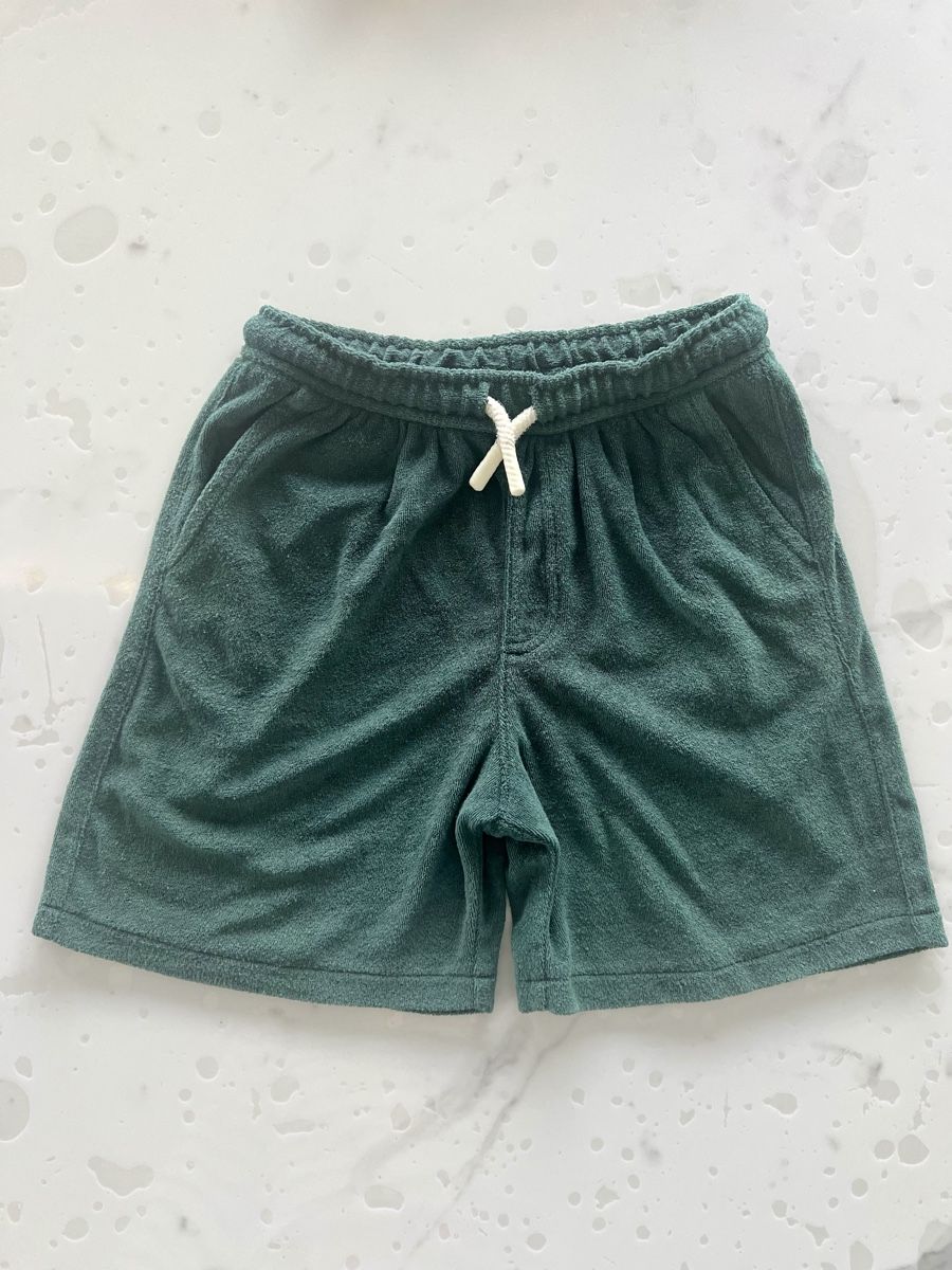Zara Pantaloni: Short éponge vert Zara taille 8 ans, 128cm – Usato da Zug venduto da ama_fgg6
