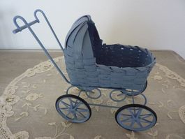 Miniatur Puppenwagen