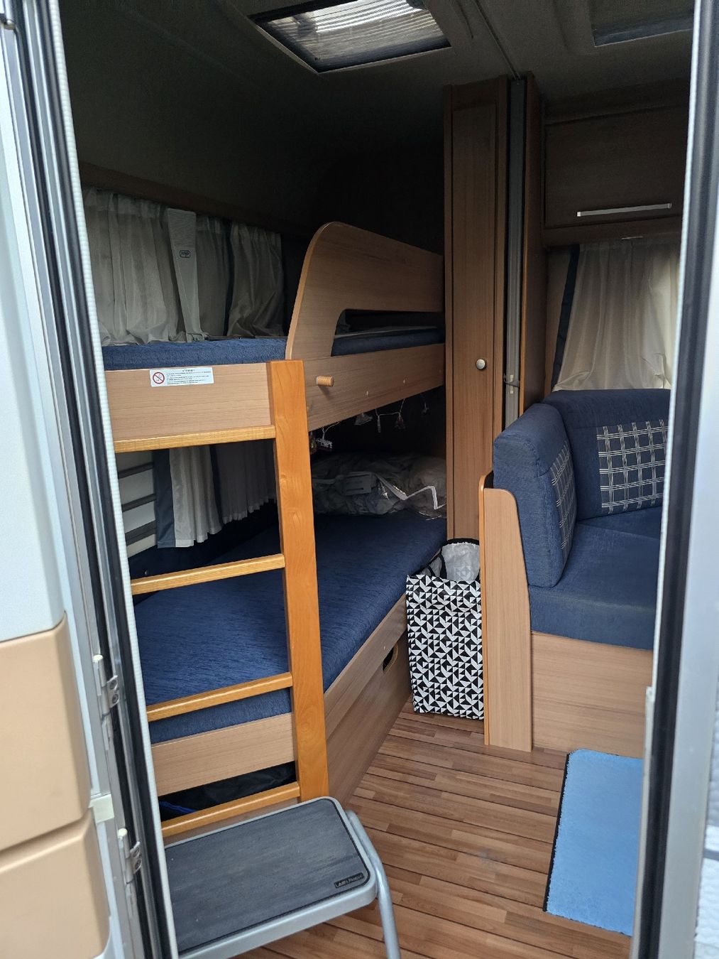Knaus Veicoli da campeggio: Wohnwagen Knaus Südwind – Usato da Wohlen AG venduto da lis_8fdn 7