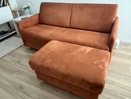 Schönes Bettsofa