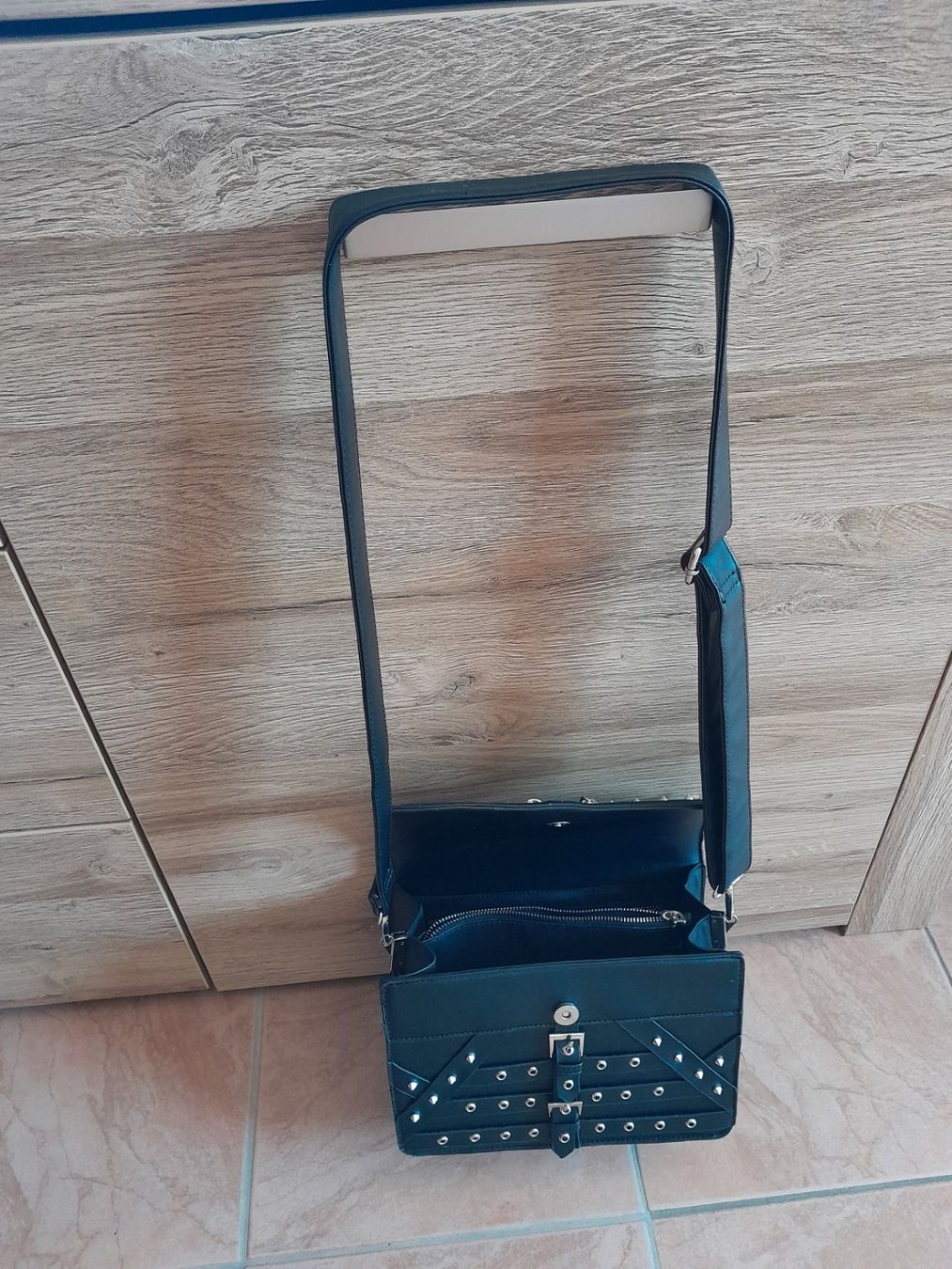 Taschen für Damen: Sac à main GOTHIC PUNK MÉTAL CLOUTÉ BLACK – Gebraucht aus Allens von MADE.IN.ROCK.N.ROLL 4