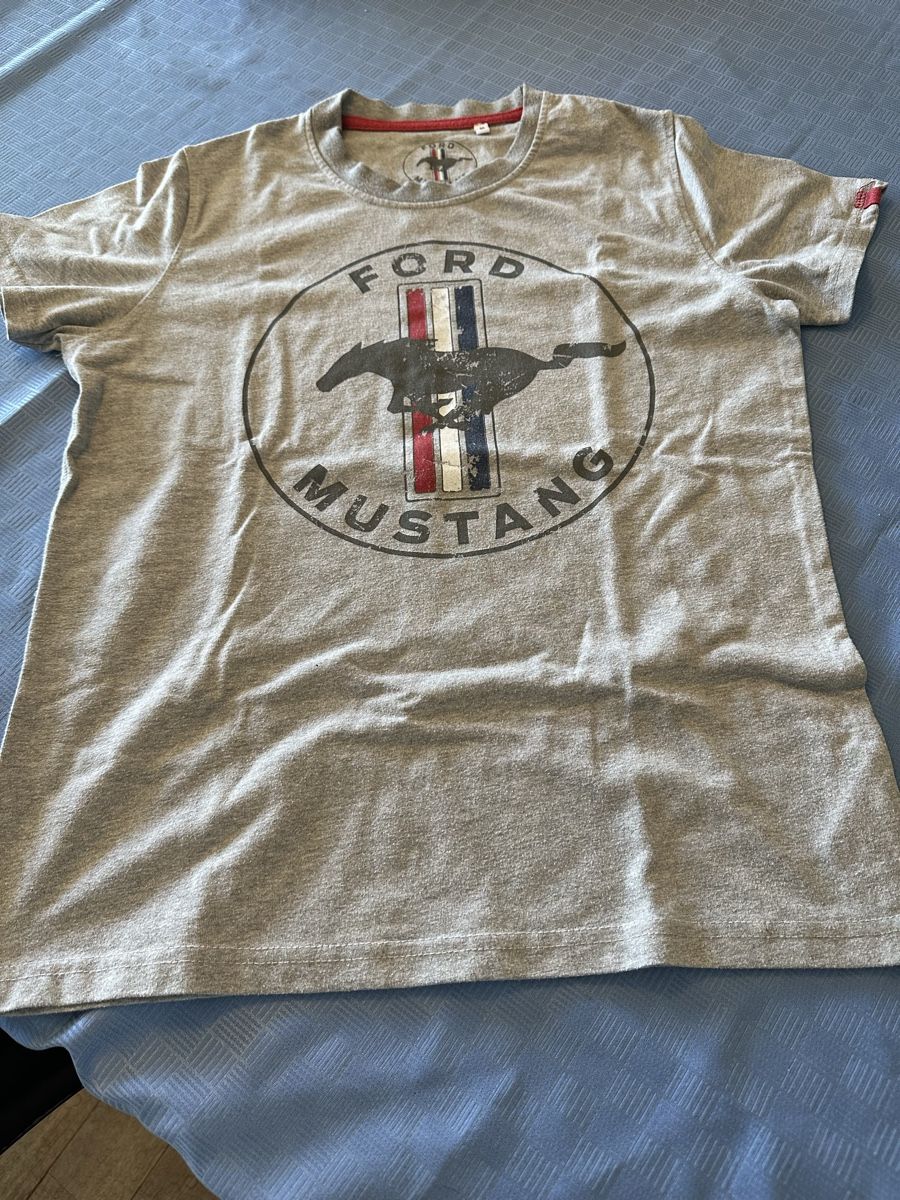 T-Shirts: Ford T-Shirt – Gebraucht aus Zürich von ani_rm6w