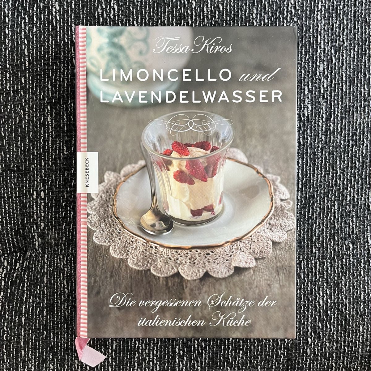 Bücher: Limoncello und Lavendelwasser – Gebraucht aus Schwyz von rs-trend