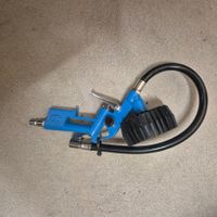 Reifenfüller mit Manometer blau neu