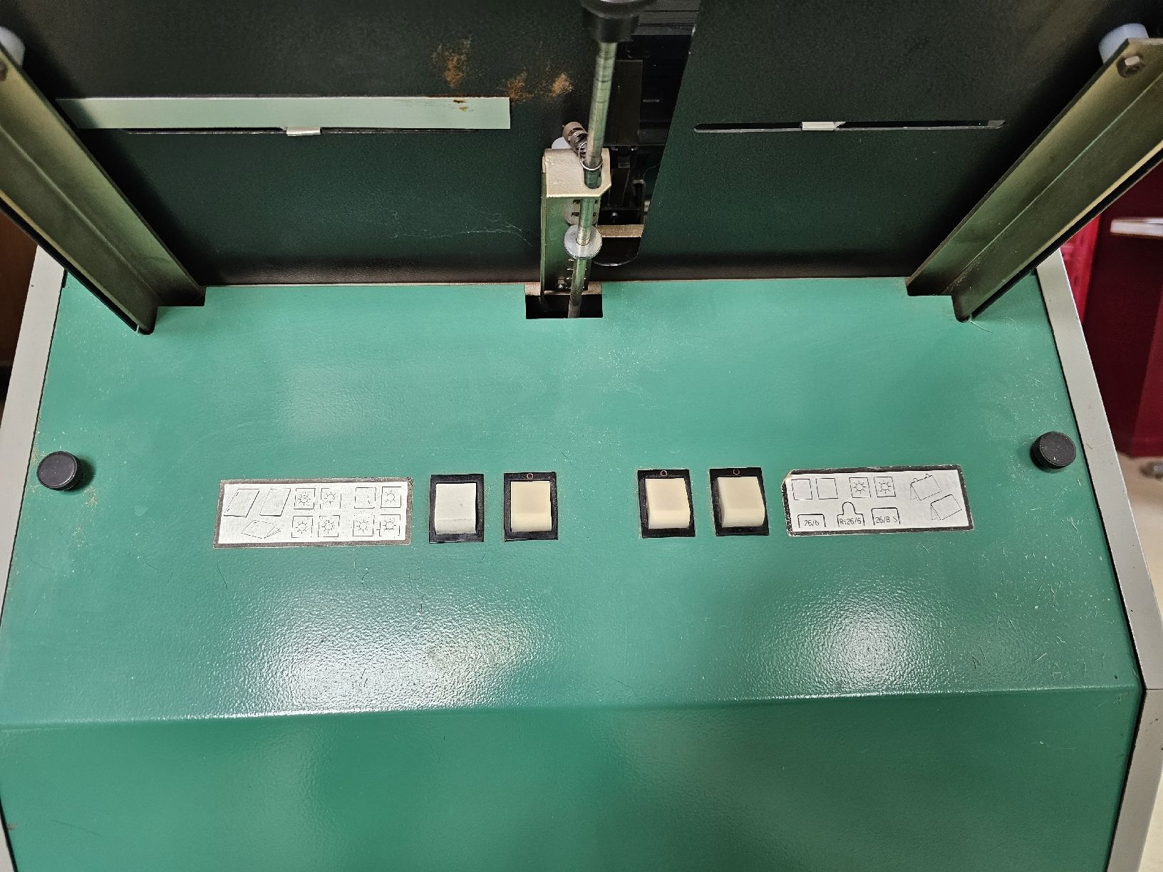 Alle Maschinen: Broschüreheftmaschine – Gebraucht aus Meisterschwanden von Hummer21 4