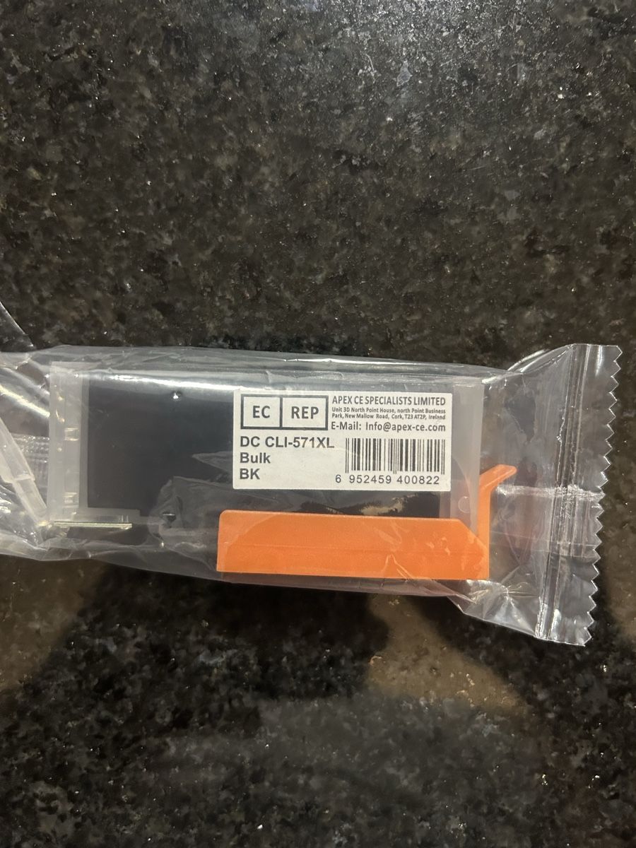 Canon Cartucce per stampanti & toner: Canon Druckerpatrone CLI-571XL BK Schwarz, Neu – Nuovo e nell'imballaggio originale da Schlieren venduto da Bindiana 1