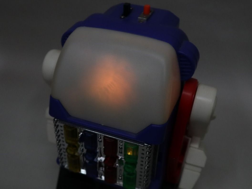Spielzeuge: Lambda-1 Roboter Super TV Robot spielt Weihnachtslied! – Gebraucht aus Eschenbach SG von Astalavista 3