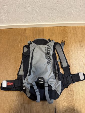 USWE Patriot 15 Protector Rucksack gebraucht mit Flecken