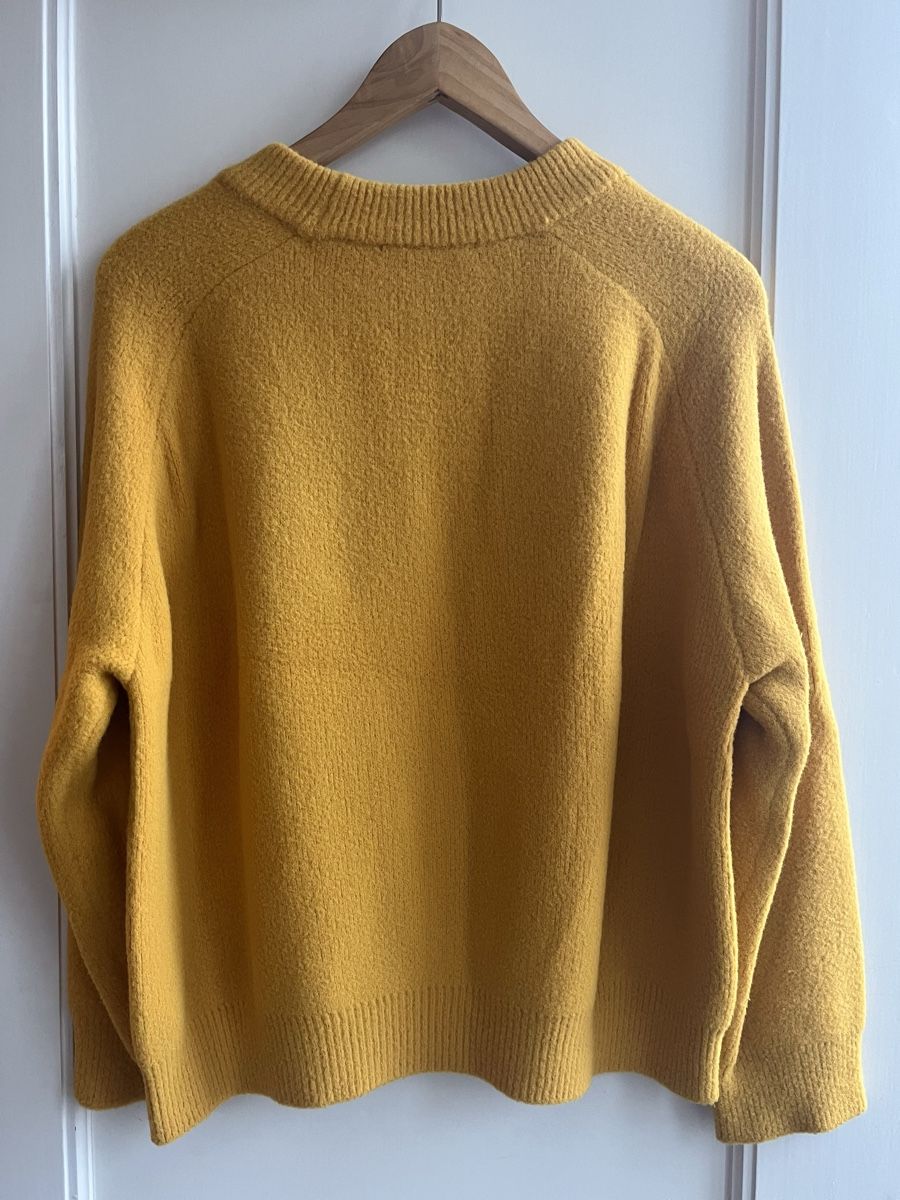 Zara Pullover & Sweatshirts: Bequemer gelber Damenpullover, Zara, Gr. L – Gebraucht aus Zürich von me_t7e4 1