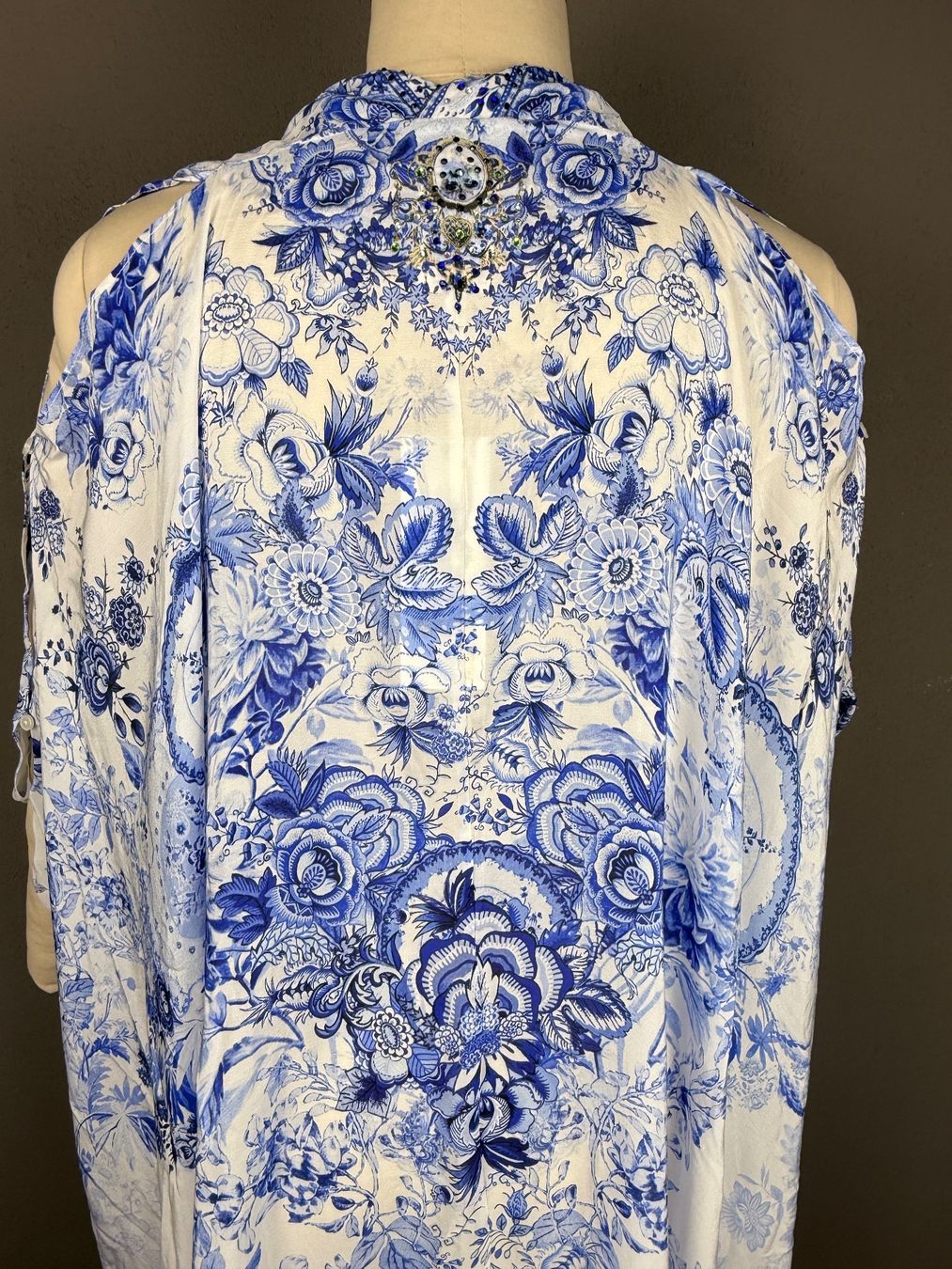 Altro in Moda donna: Camilla Seide Cape – Usato da Küsnacht ZH venduto da leo_booth 3