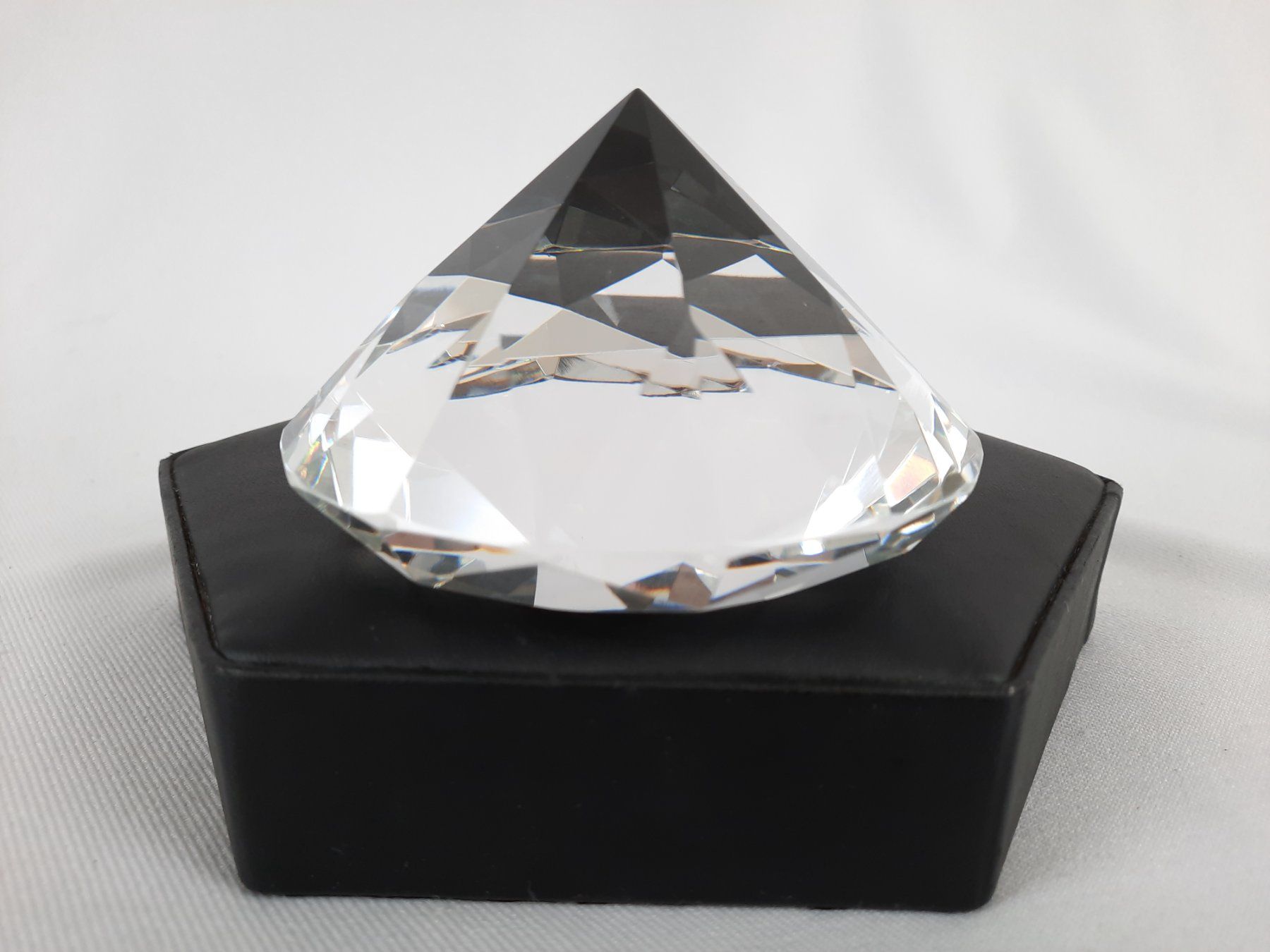 Verres: Glas Diamanten – D'occasion à Beinwil am See par Restwert_Beinwil 4