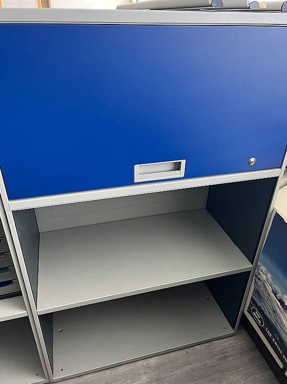 Regale: Ordnergestell - Sideboard - 12 Stk – Gebraucht aus Zürich von Est-hi