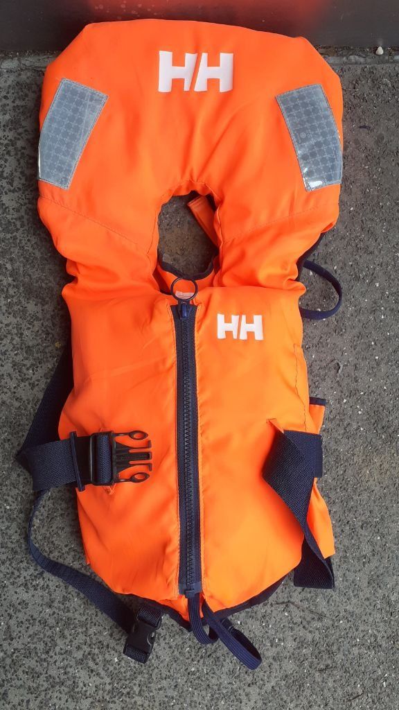 Helly Hansen Schwimmwesten: Schwimmweste für Kinder – Gebraucht aus Zürich von Joose