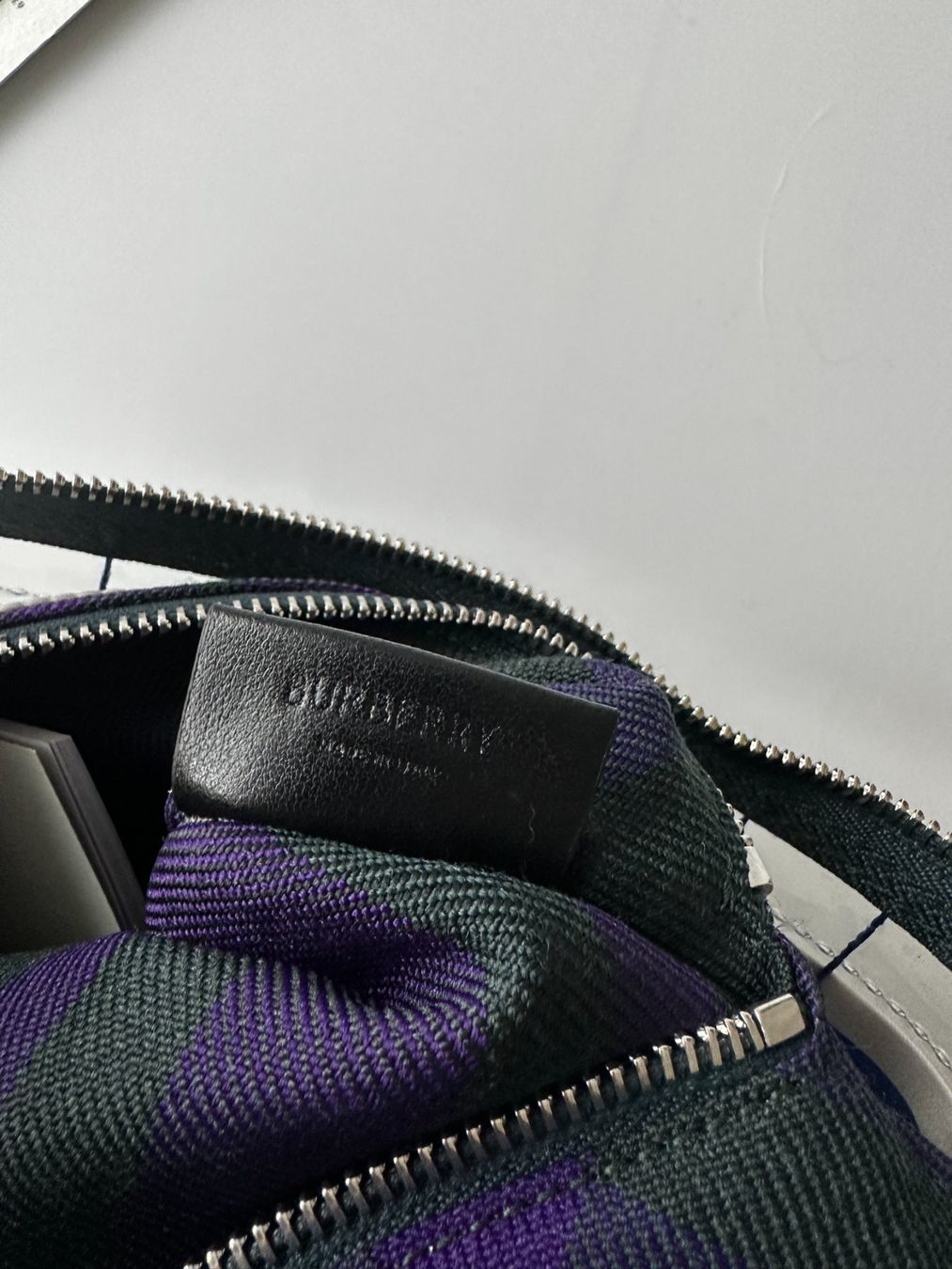 Burberry Borse: New clutch Burberry – Nuovo e nell'imballaggio originale da Lugano venduto da juledo 4