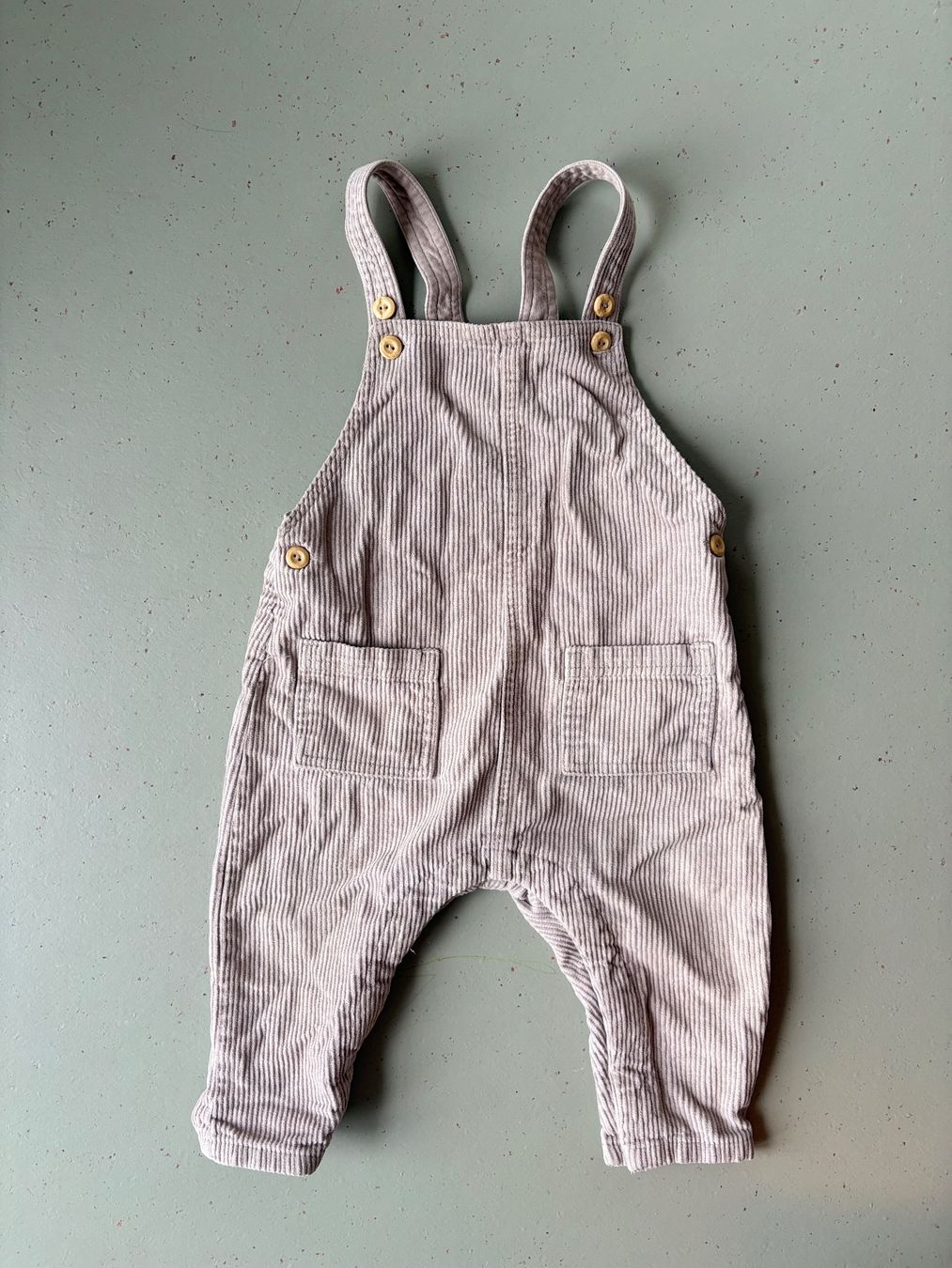 Pantaloni: Süsse Latzhose, Gr. 74/80 – Usato da Zürich venduto da Nook_5