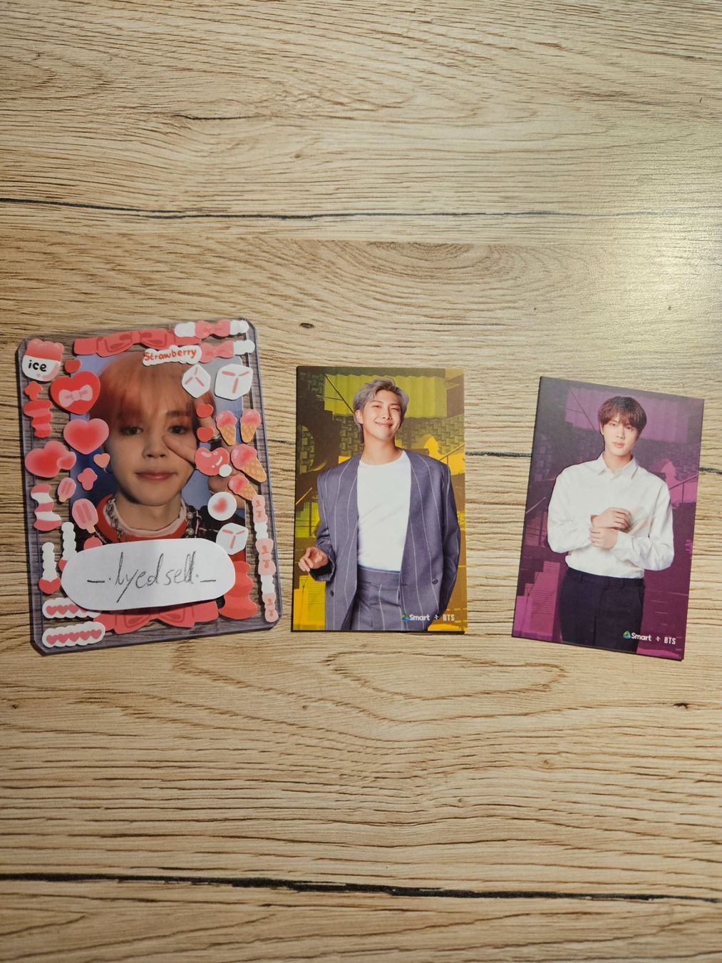 Sammelbilder & Trading cards: BTS × SMART PC – Gebraucht aus Muraz (Collombey) von _.byeolsell._