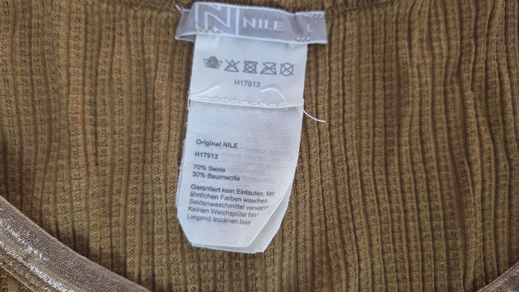 Nile Top: Nile Top – Usato da Winterthur venduto da sandi99 4
