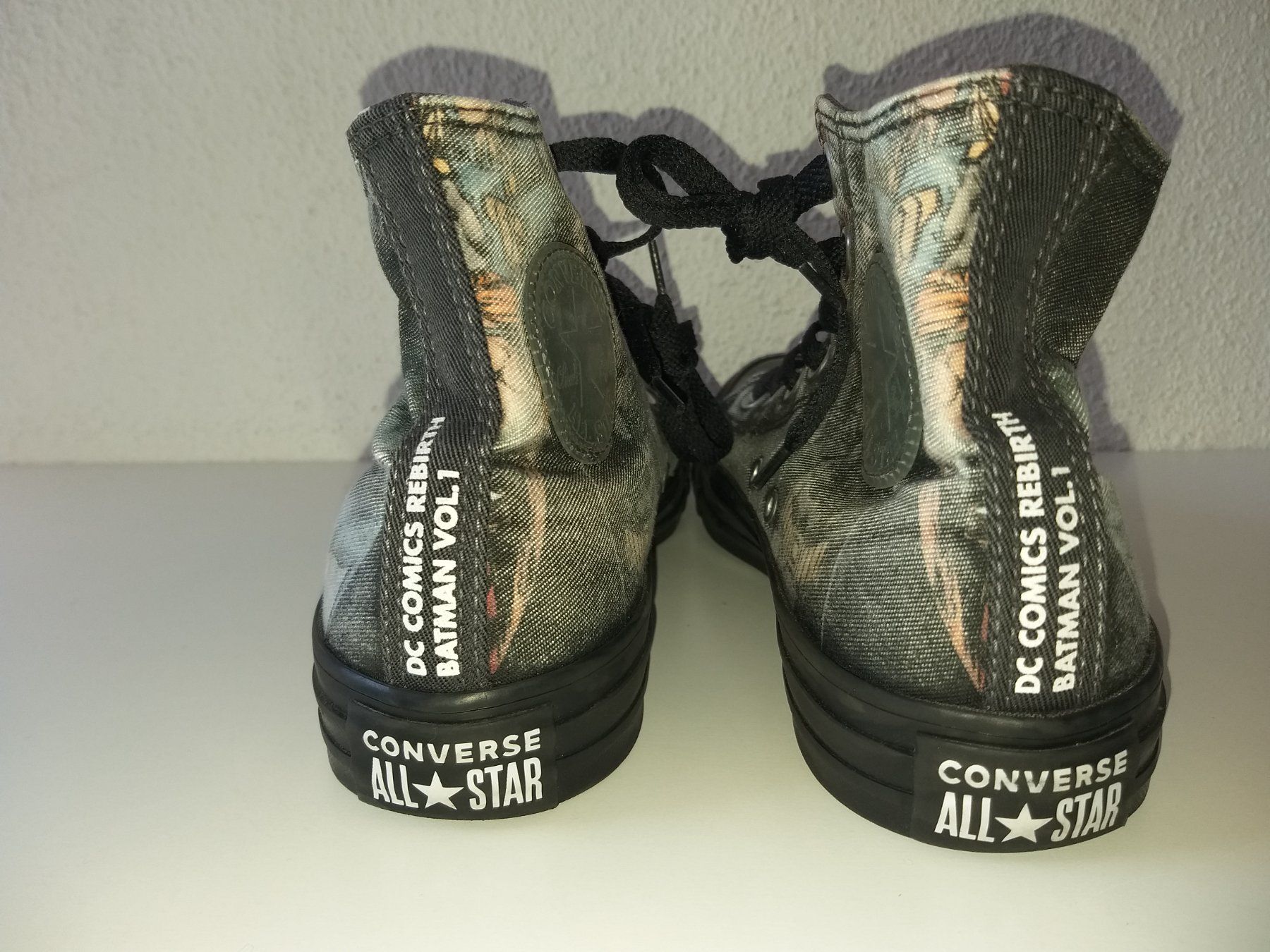 Converse Scarpe da uomo: CONVERSE DC COMICS BATMAN VOL.1   Pointure / Nummer 38 – Usato da Cossonay-ville venduto da Super-Price-Quality 5