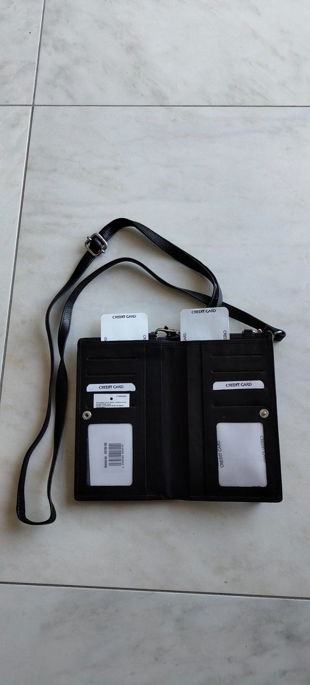 Taschen für Damen: Handy-Umhängetasche Leder – Neu (gemäss Beschreibung) aus Steckborn von Algass 3