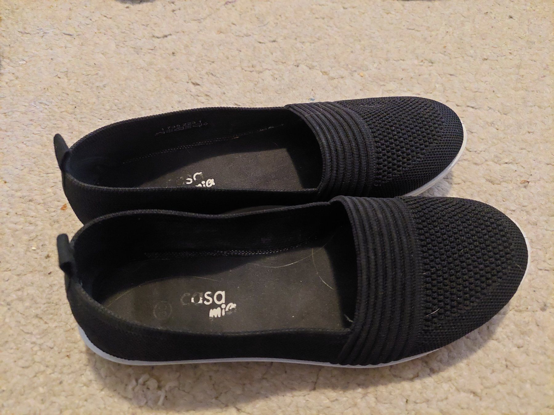 Chaussures femmes: Stoffschuhe schwarz Grösse 38 – D'occasion à Arlesheim par Chamaeleon00
