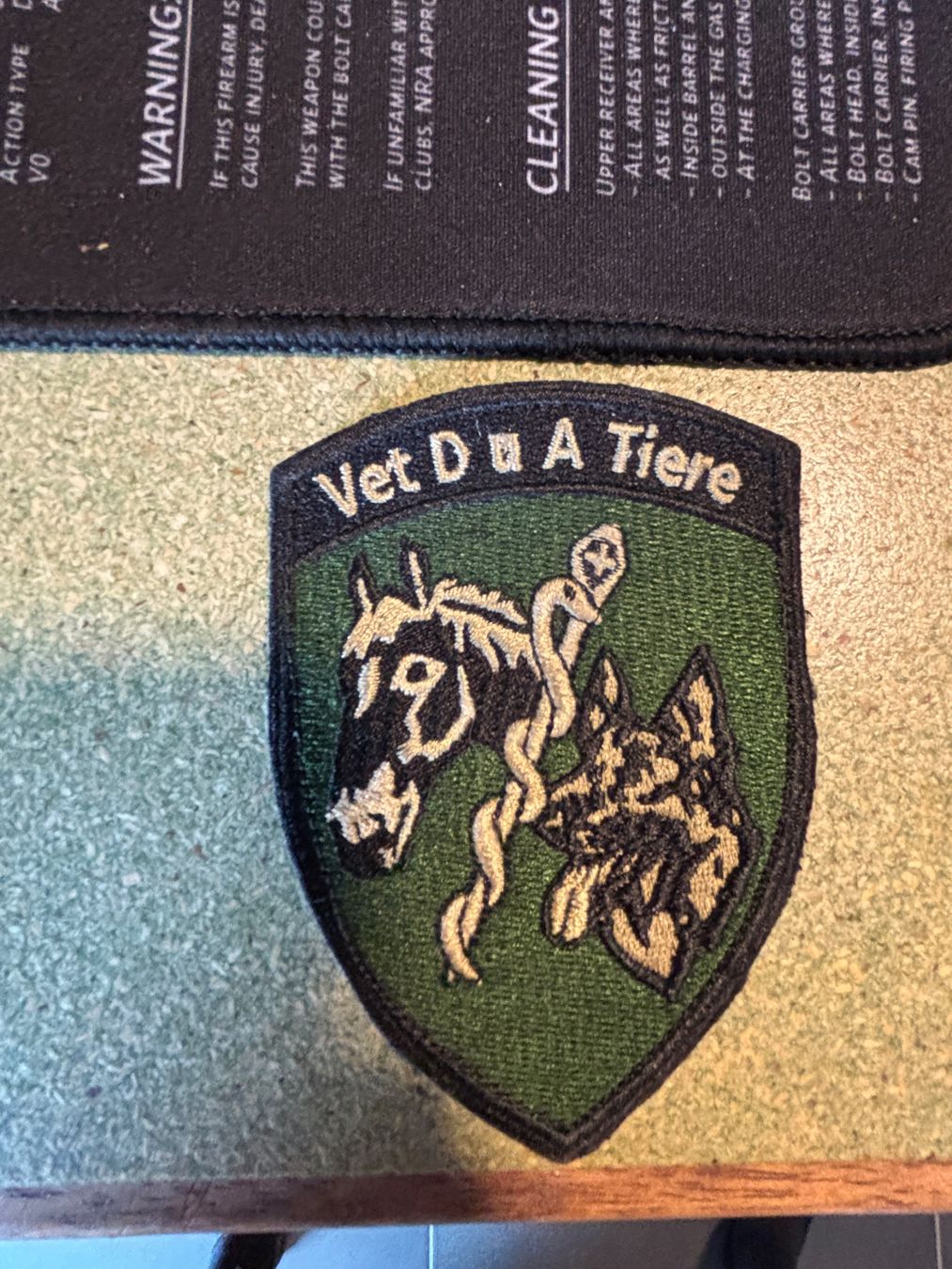 Schweizer Armee Placchette & Badge: Patche Vet D u A Tiere – Nuovo (secondo la descrizione) da Holziken venduto da scedi21