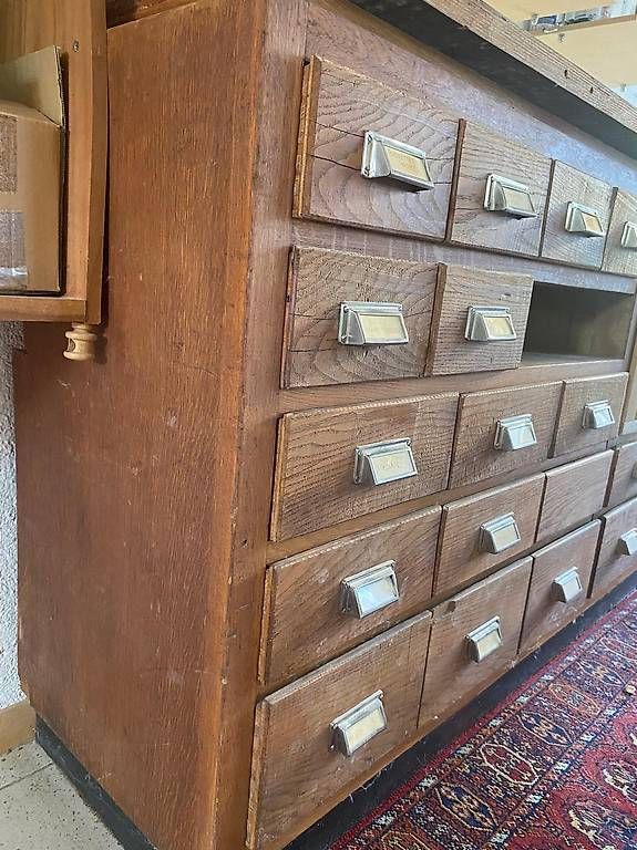 Armadi: Meuble de métier / Werkstattschrank – Usato da La Tour-de-Trême venduto da charlottemeyer 4