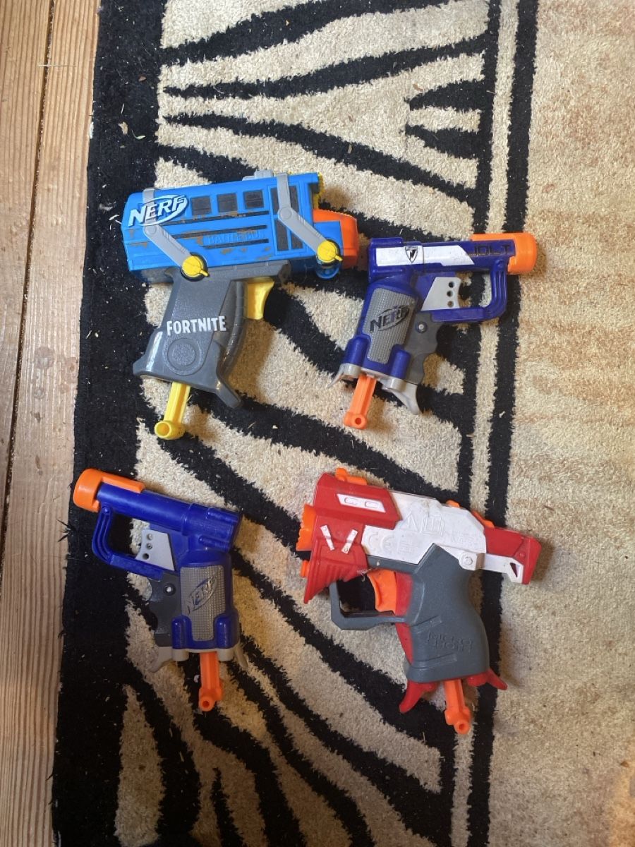 Nerf Giocattoli: Nerf blaster – Usato da Wila venduto da amm_vq2m 1