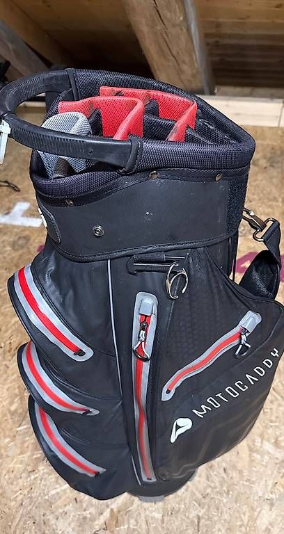 Borse: Sac de golf Motocaddy étanche  – Usato da YVERDON-LES-BAINS venduto da Lazuli 2