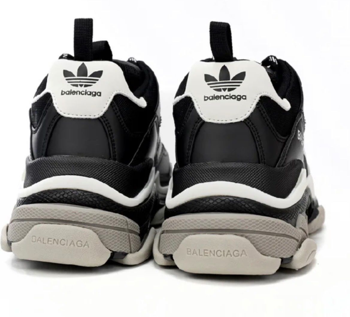 Balenciaga Scarpe da uomo: Balenciaga x Adidas Triple S Black – Nuovo e nell'imballaggio originale da Zollikerberg venduto da Onetop 2