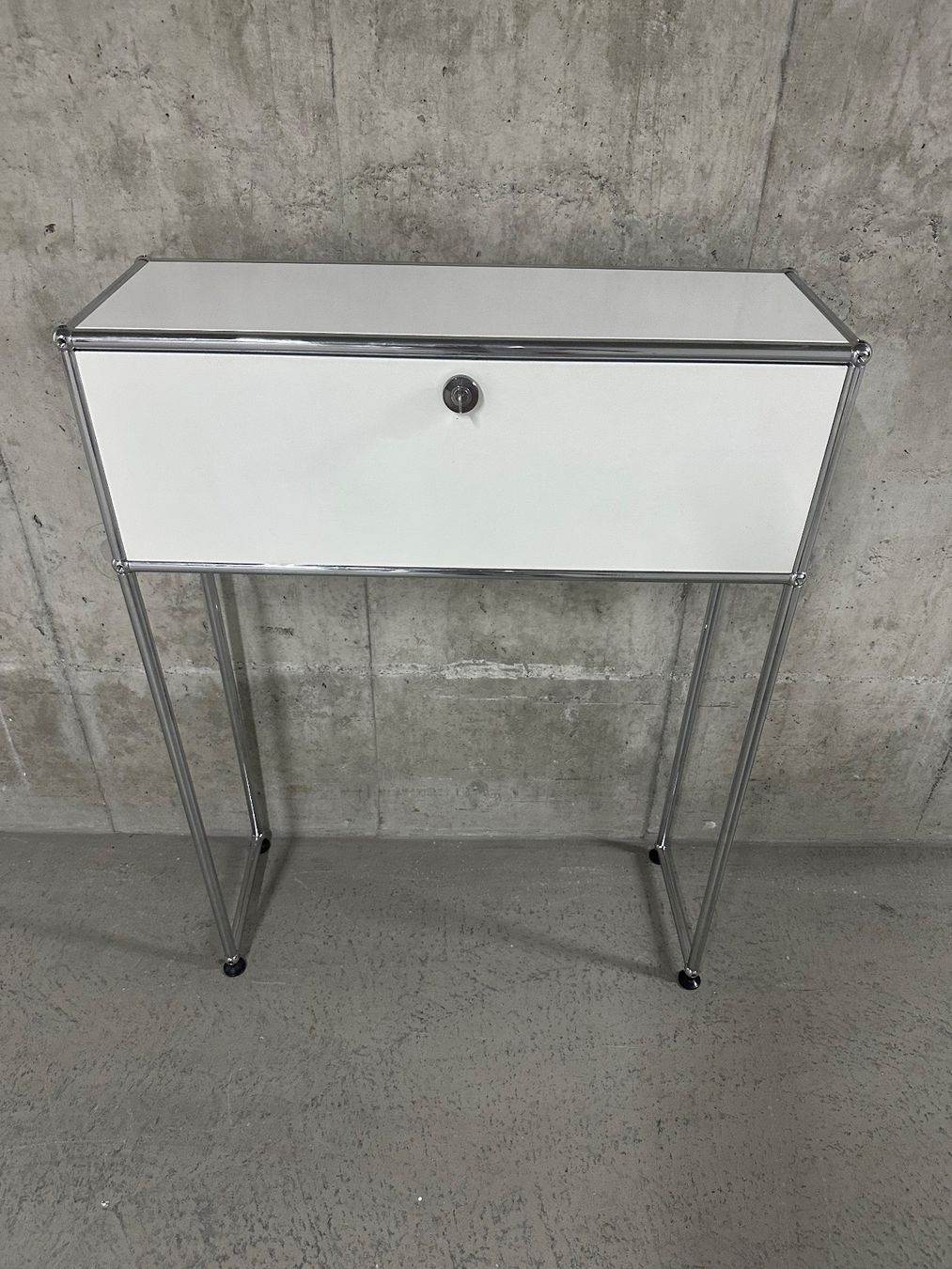 USM Cassettiere: USM Haller Sideboard Regal in weiß – Usato da Pfaffhausen venduto da only.lux 3