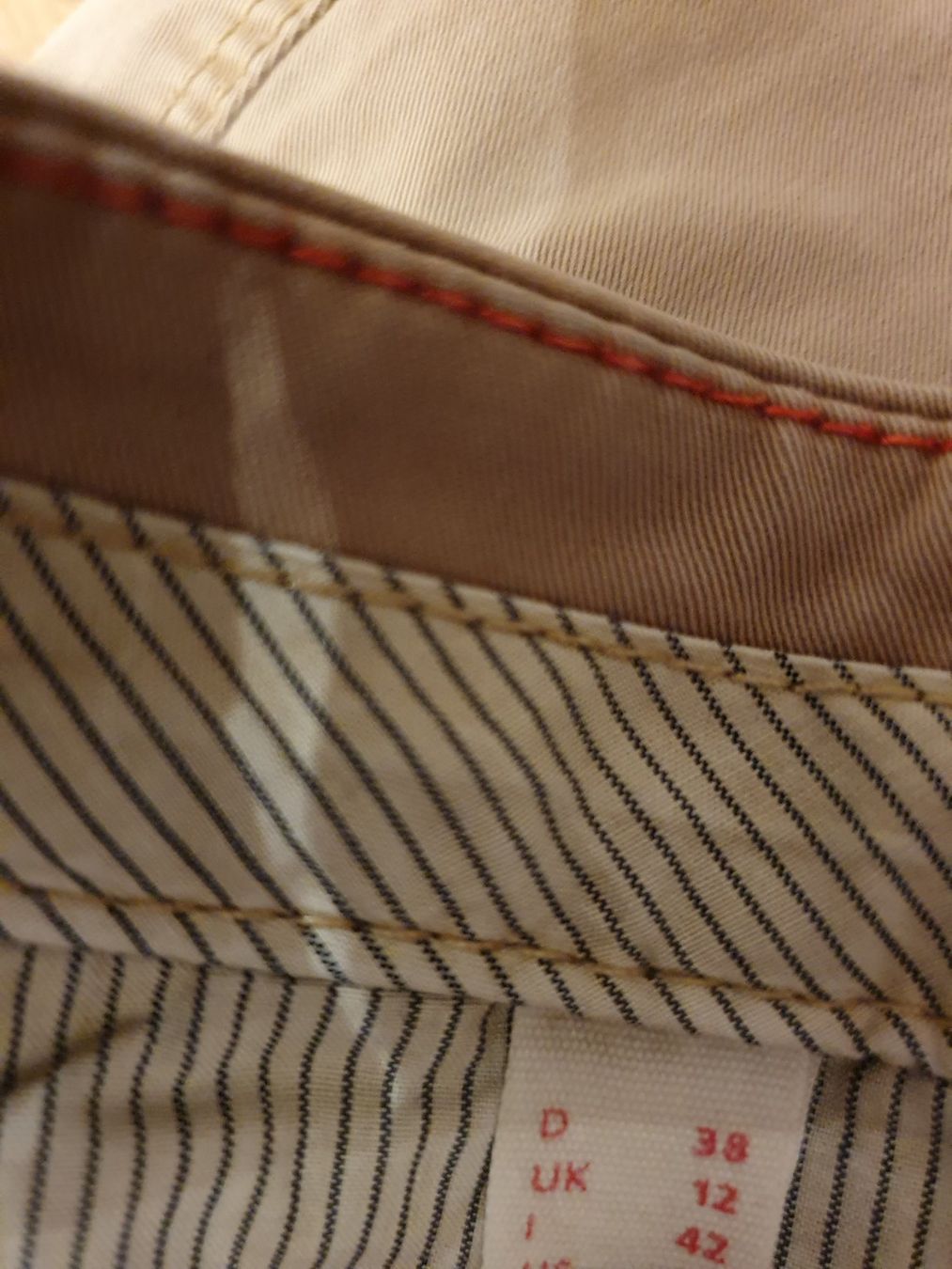 Esprit Pantaloni: Esprit braune Chino, Gr. 38 – Usato da Heinrichswil venduto da sabi2809 4