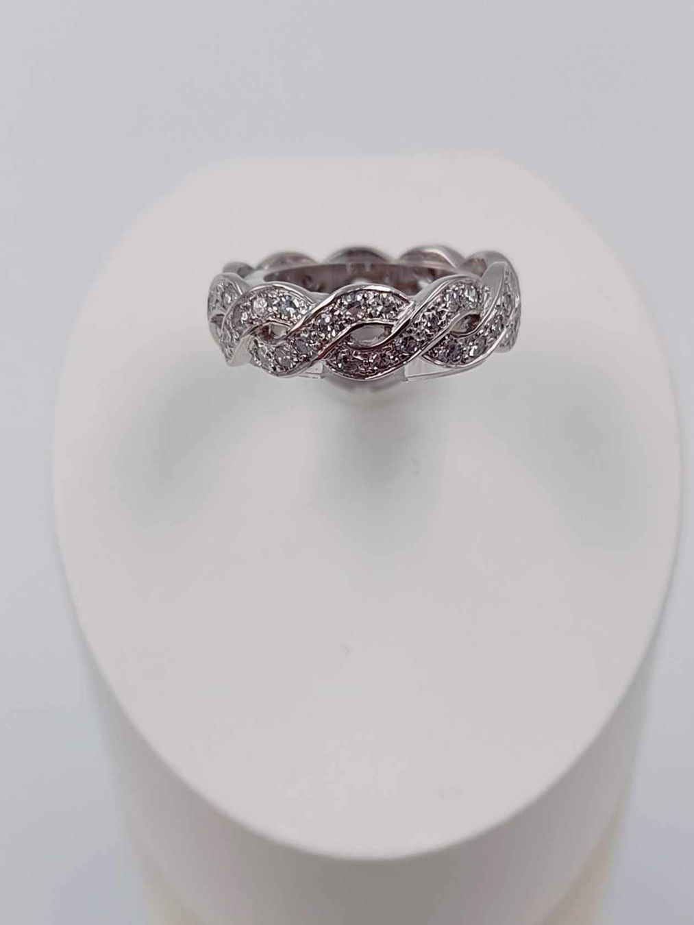 Anelli: WEISSGOLDRING MIT DIAMANTEN – Usato da Luzern venduto da EdiGem