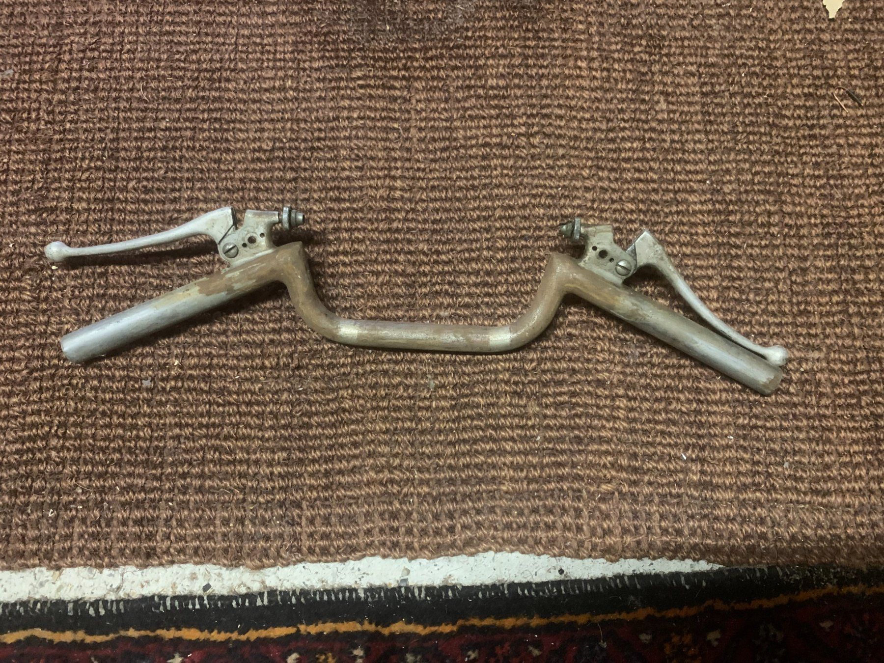 Moto Guzzi Tutti i ricambio per moto: MANUBRIO MOTOGUZZI ANNO 1952 – Usato da Cadro venduto da Tresoldi-Classic