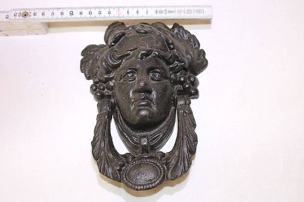 Chiavi & Serrature: Türklopfer mit Dionysos Kopf. – Usato da Trun venduto da artantic 1