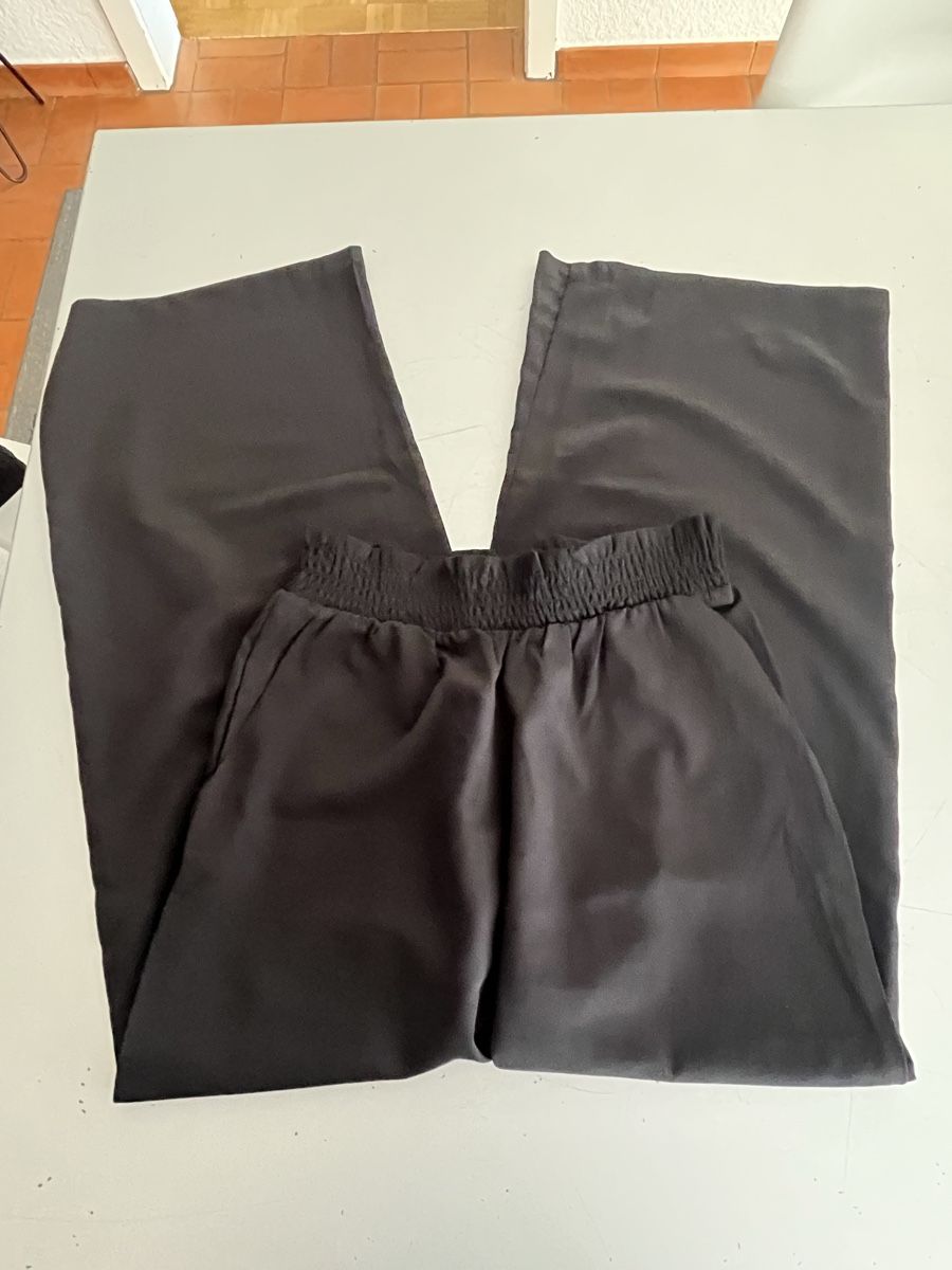H&M Hosen: Sommerhose 7/8 Gr. 170 – Gebraucht aus Bern von Regi1975