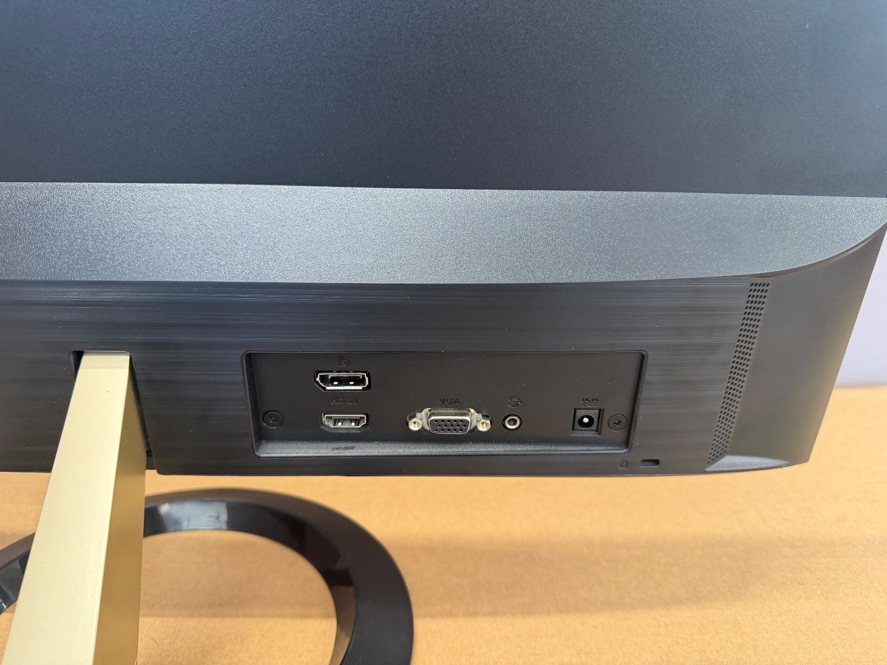 Asus Monitore: ASUS VZ249Q 23.8" Monitor – Gebraucht aus Dietlikon von ComdatAG 4