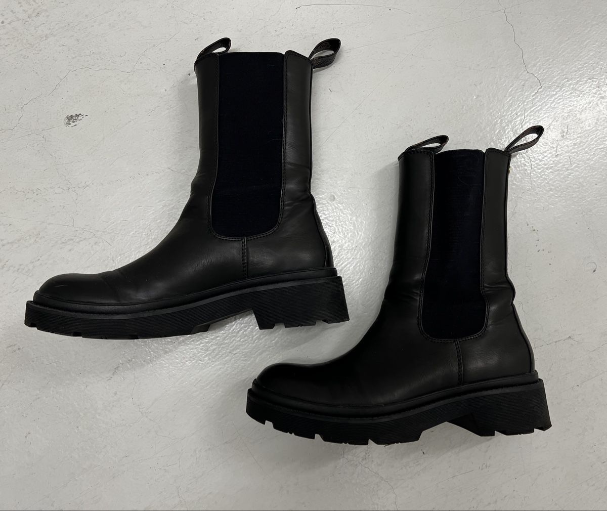 Guess Scarpe da donna: Guess Boots, Schwarz, Gr. 38 - Top Zustand – Nuovo (secondo la descrizione) da Glattfelden venduto da Minoux