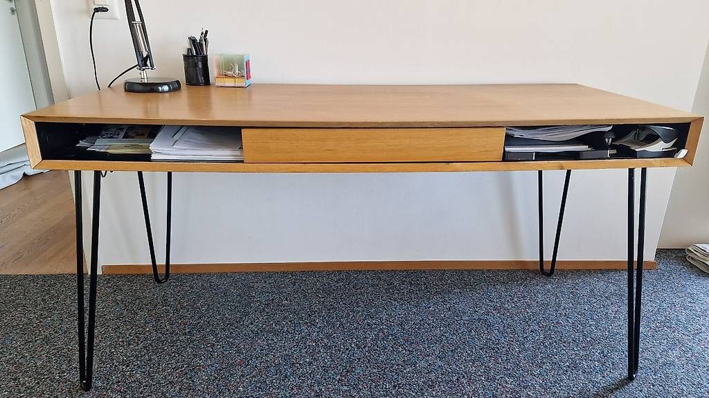 Bureaux: Schreibtisch – D'occasion à Salenstein par Urs_Rene