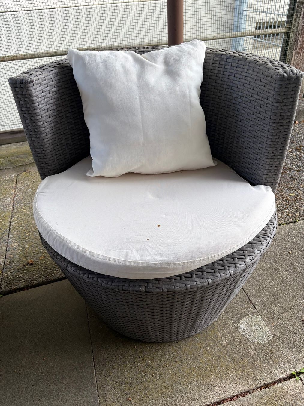 Set di tavolo e panche: Gartenlounge 3-Tlg. – Usato da Aarwangen venduto da concorde58 3