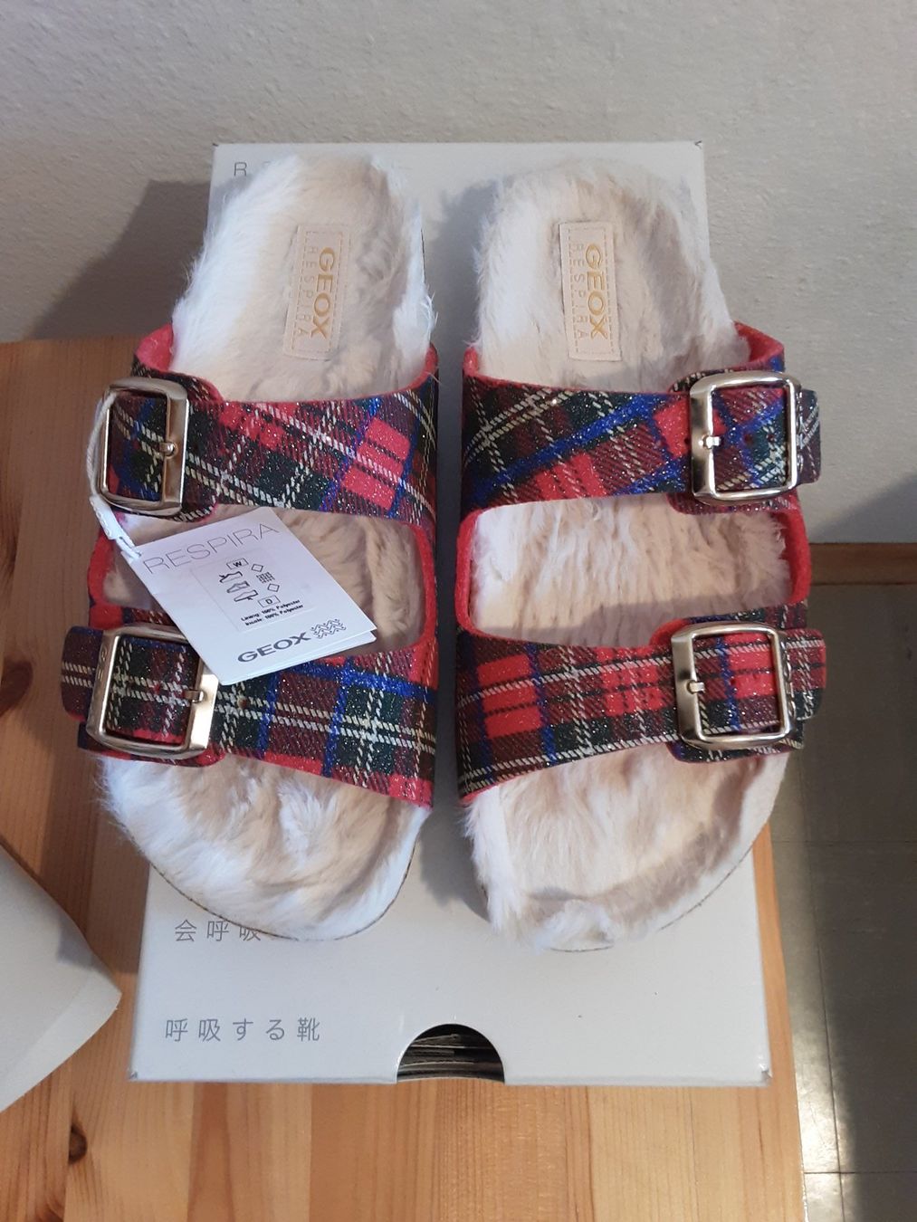 Geox Scarpe da donna: GEOX Brionia B Hausschuhe – Nuovo e nell'imballaggio originale da Glattfelden venduto da Roman2504