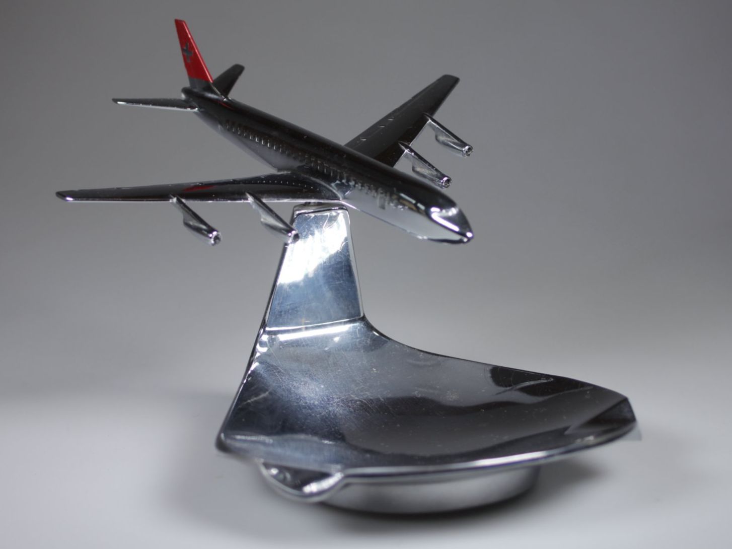 Swissair Portacenere: Swissair DC-8 Flugzeug Aschenbecher – Usato da Basel venduto da IRMAundFRED 1