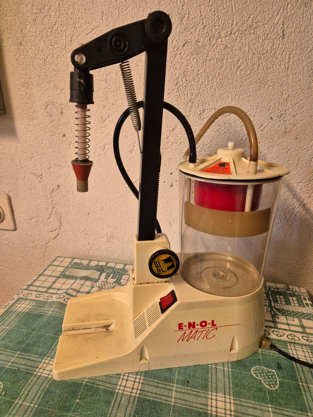 Tutte le macchine: imbottigliatrice ENOLMATIC per vino – Usato da Breganzona venduto da fus_595v 1
