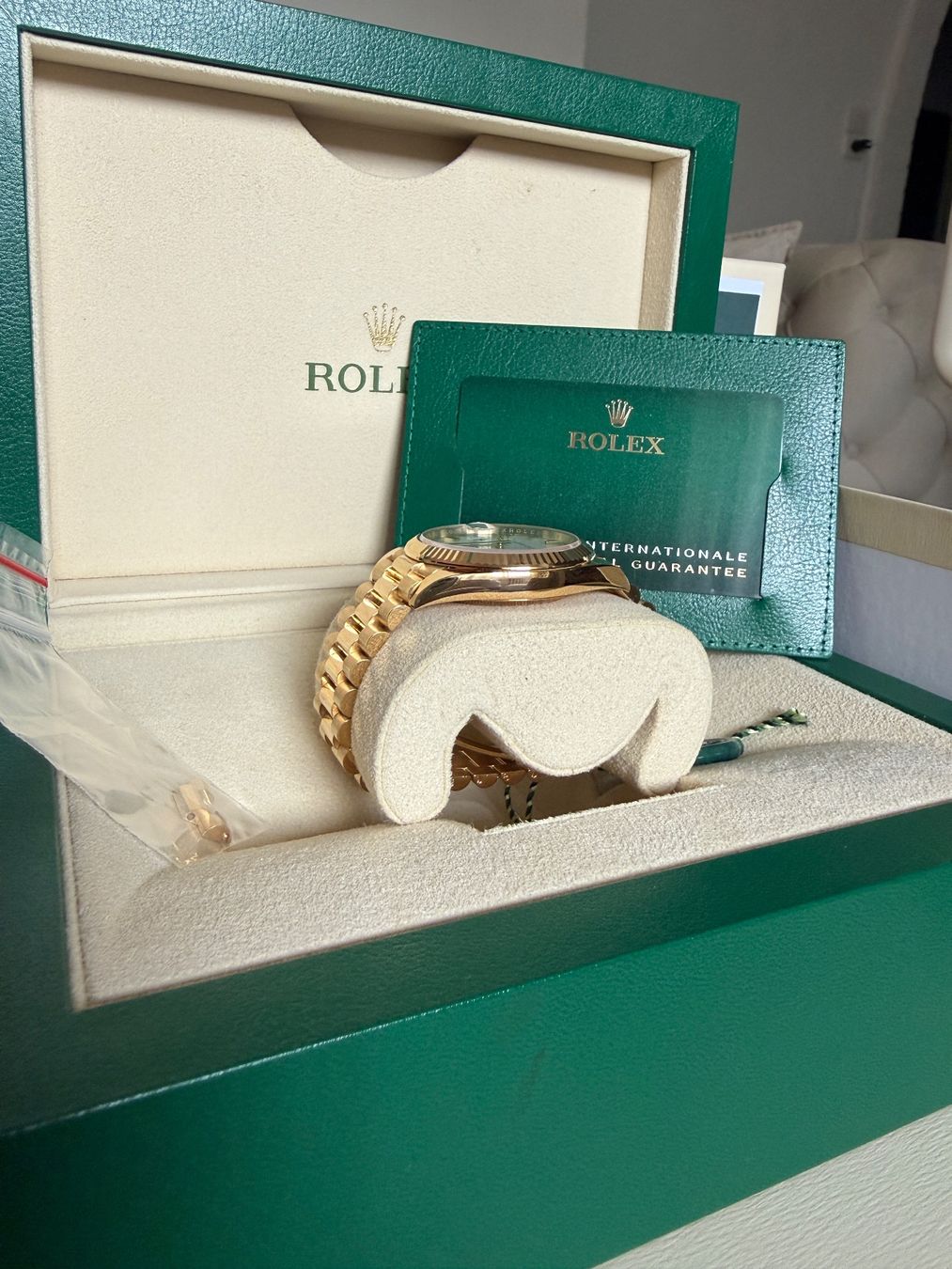 Rolex Orologi: Rolex Day-Date 40 Fullset Neu – Nuovo (secondo la descrizione) da Laufenburg venduto da mcd_7qcw 6