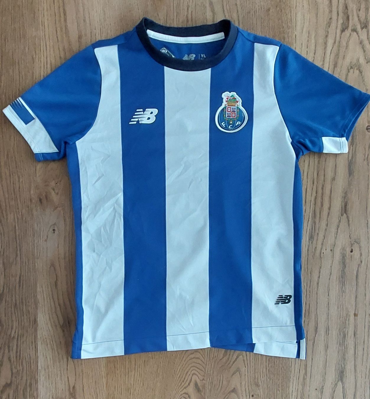 New Balance Scarpe, pantaloni & magliette da ginnastica: FC Porto (Galeno #13) – Usato da Bern venduto da davidepi