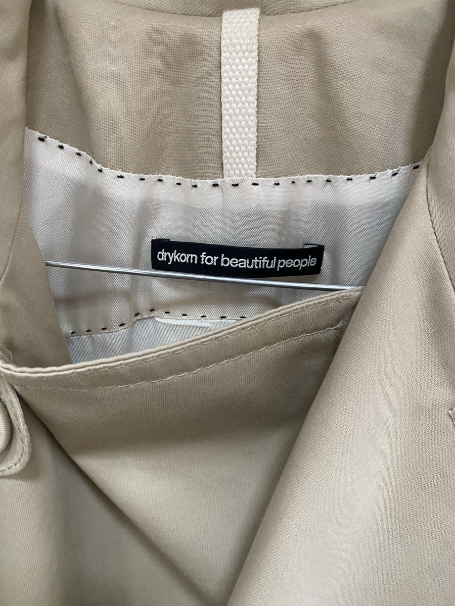 Cappotti: Trenchcoat Gr.S-M Beige, Top Zustand – Usato da Kriens venduto da sch_v6nl 2