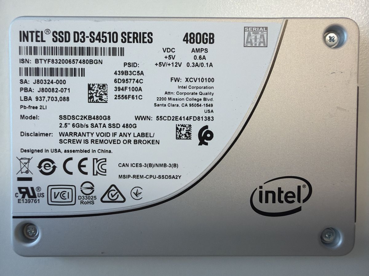 Intel Disques durs: Intel SSD 480GB 2.5" SATA SSD – D'occasion à Glattpark(Opfikon) par Golghot92