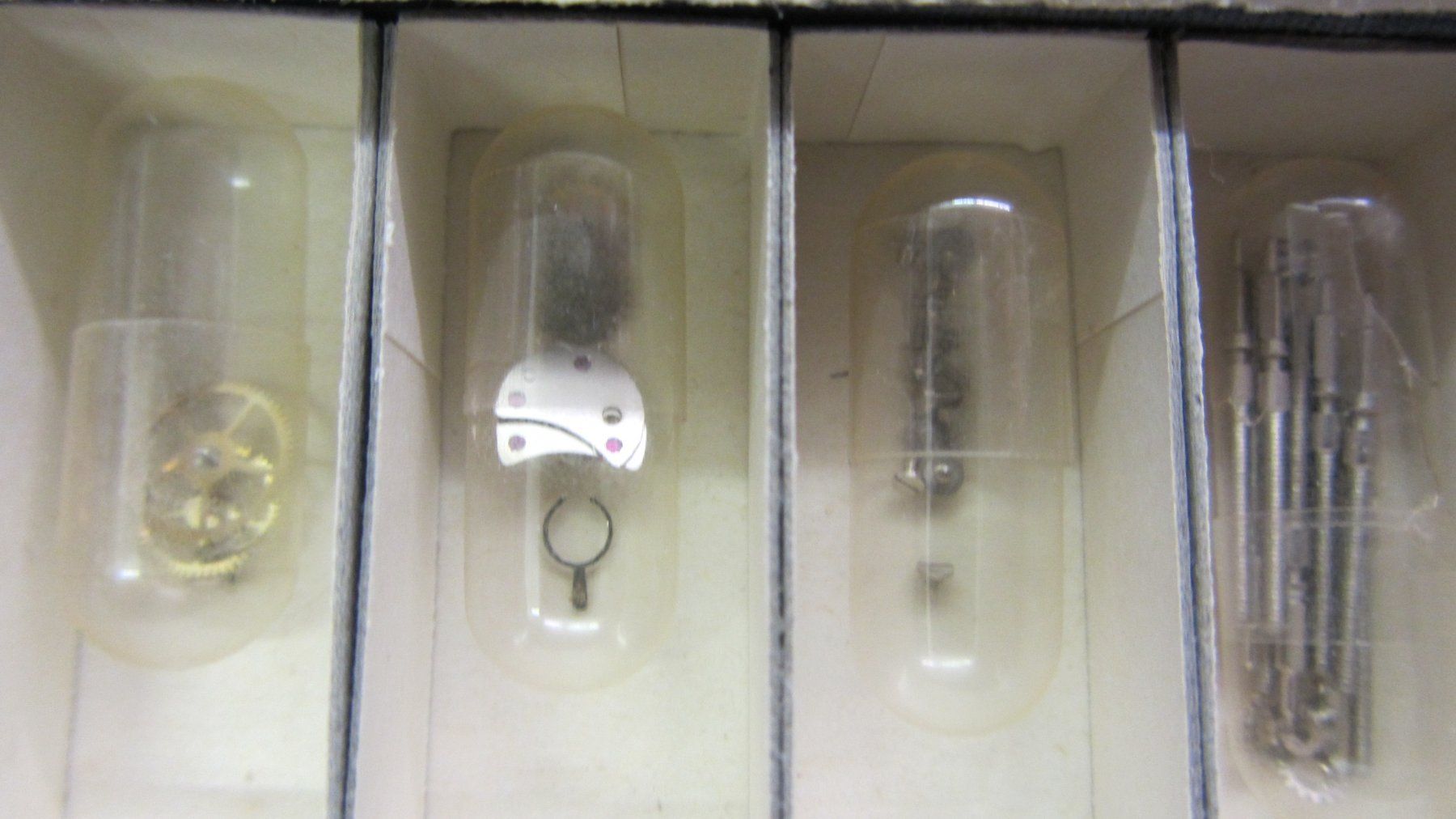 Orologi: Assortiment de fournitures, RL Ersatzteile – Nuovo e nell'imballaggio originale da Hölstein venduto da federhaus 3